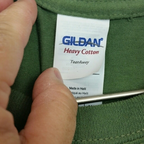 Gildan Camo Flag shirt, sz M - Picture 3 of 4